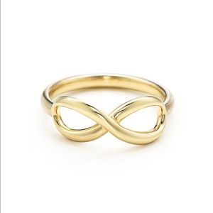 18k Gold Tiffany Infinity Ring (size 6)